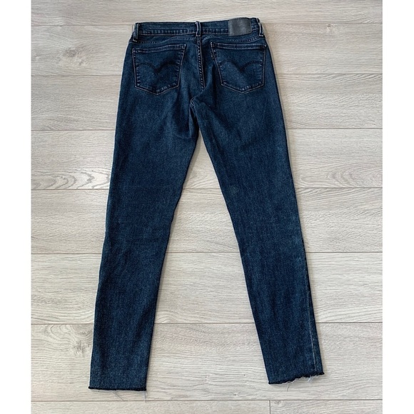 Levi’s 710 Super Skinny Raw Hem Mid Rise Jeans - Picture 3 of 16